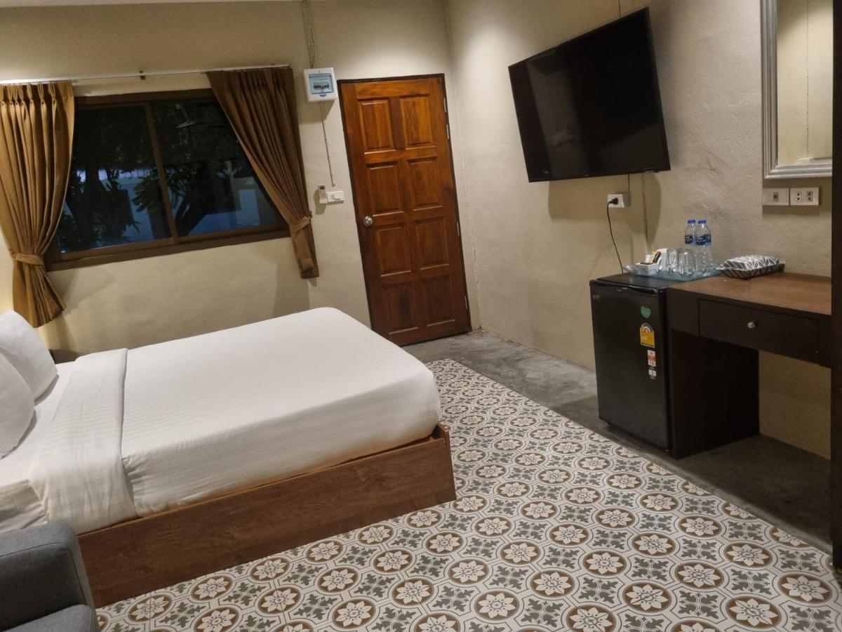 New Breakers Hotel Rawai Екстер'єр фото