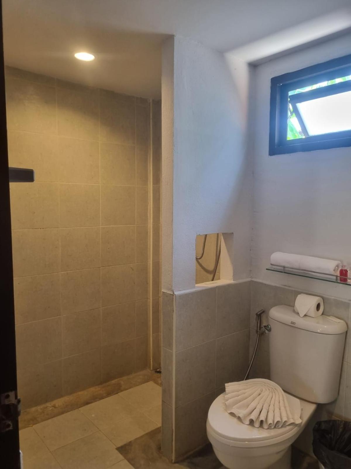 New Breakers Hotel Rawai Екстер'єр фото