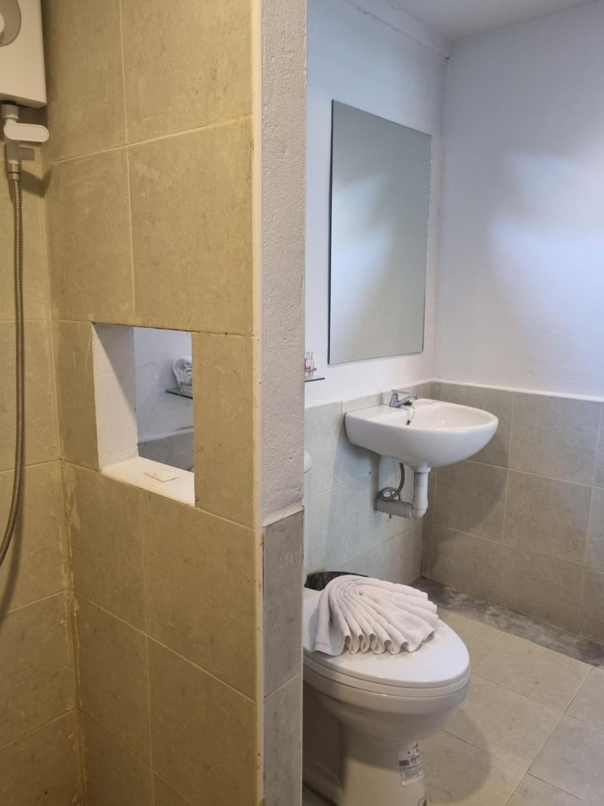 New Breakers Hotel Rawai Екстер'єр фото